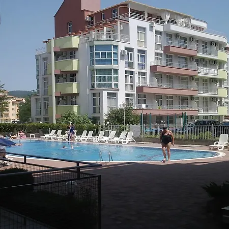 Vp Sunset Beach 2 *